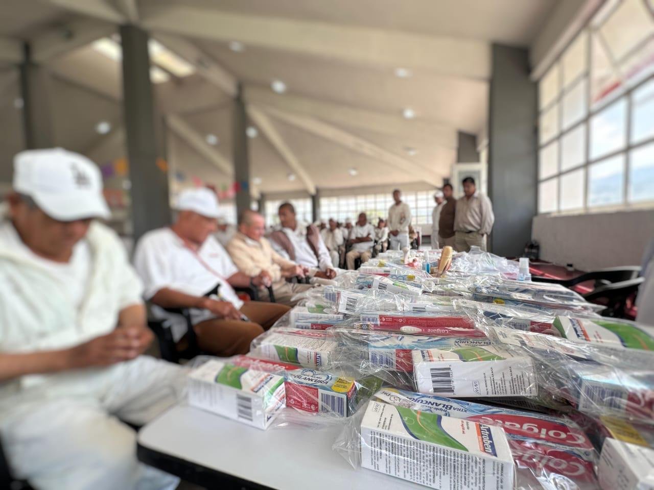 Feria de la Salud Llega a Más de 200 Adultos Mayores de Centros Penitenciarios