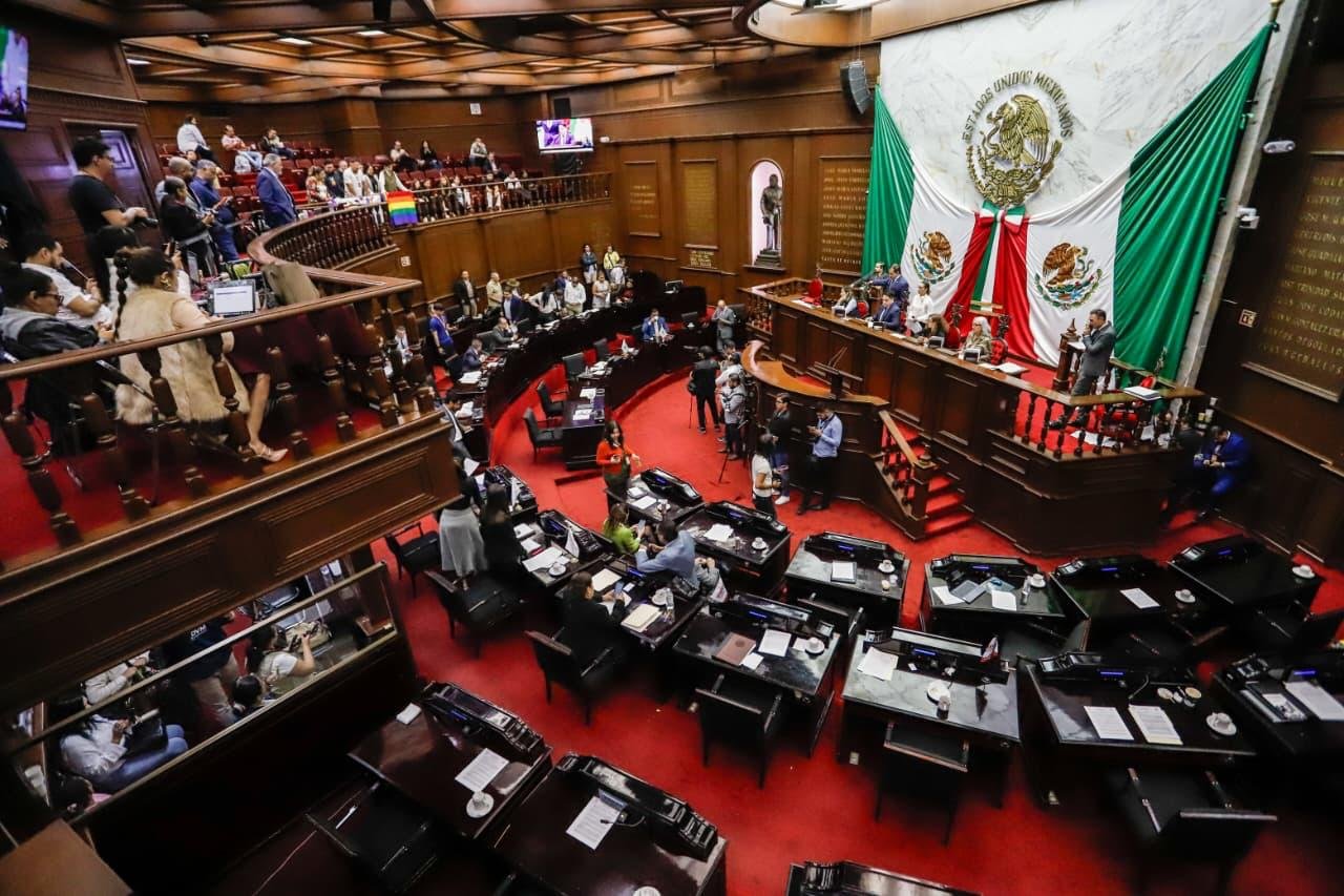 Congreso Prohíbe a Transporte Público Trasladar a Menores Solos a Zonas de Hospedaje o Turísticas