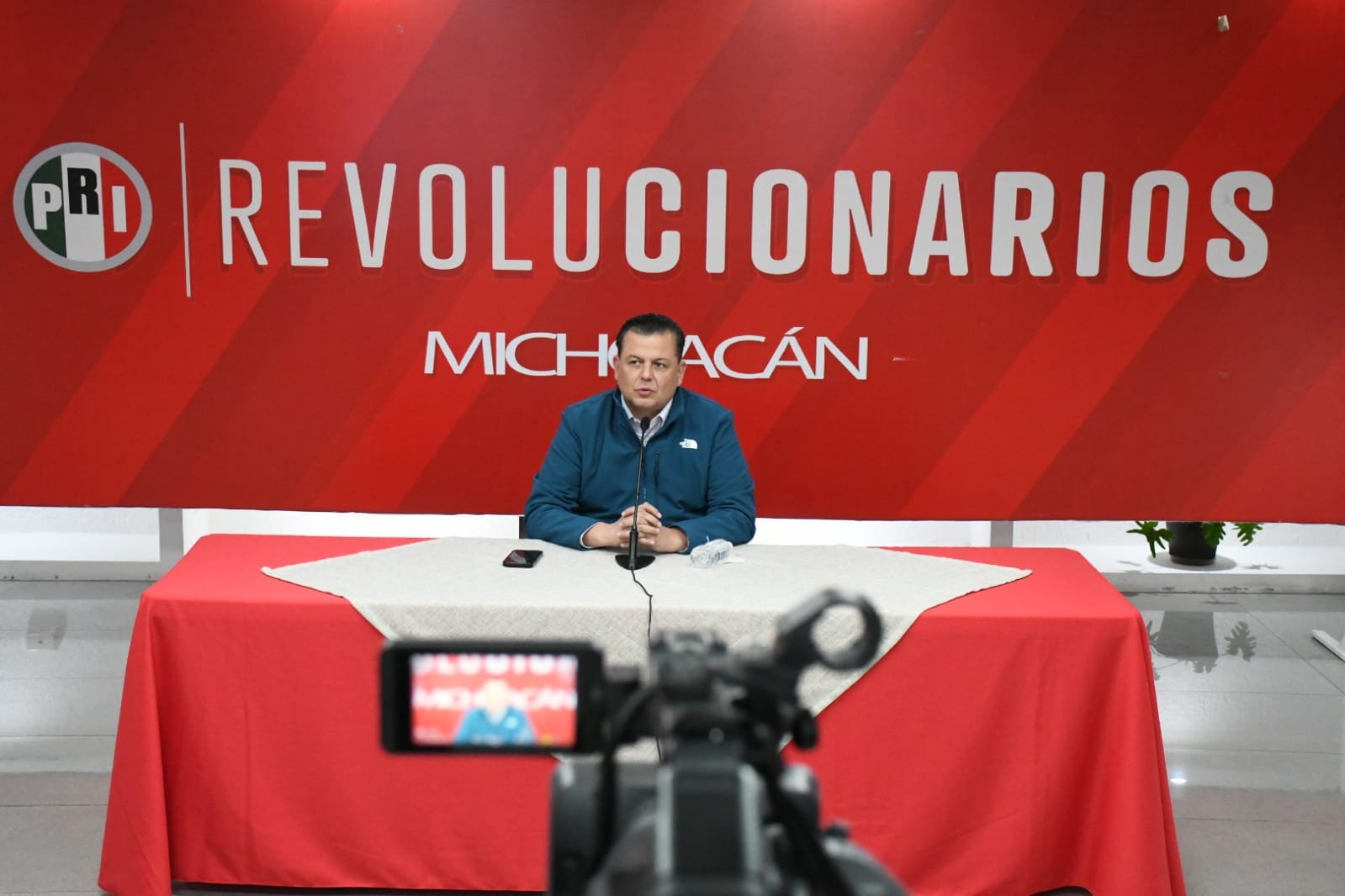 ​Solo el PRI se Atreve a Alzar la Voz por Víctimas del Crimen Organizado en Michoacán: Memo Valencia