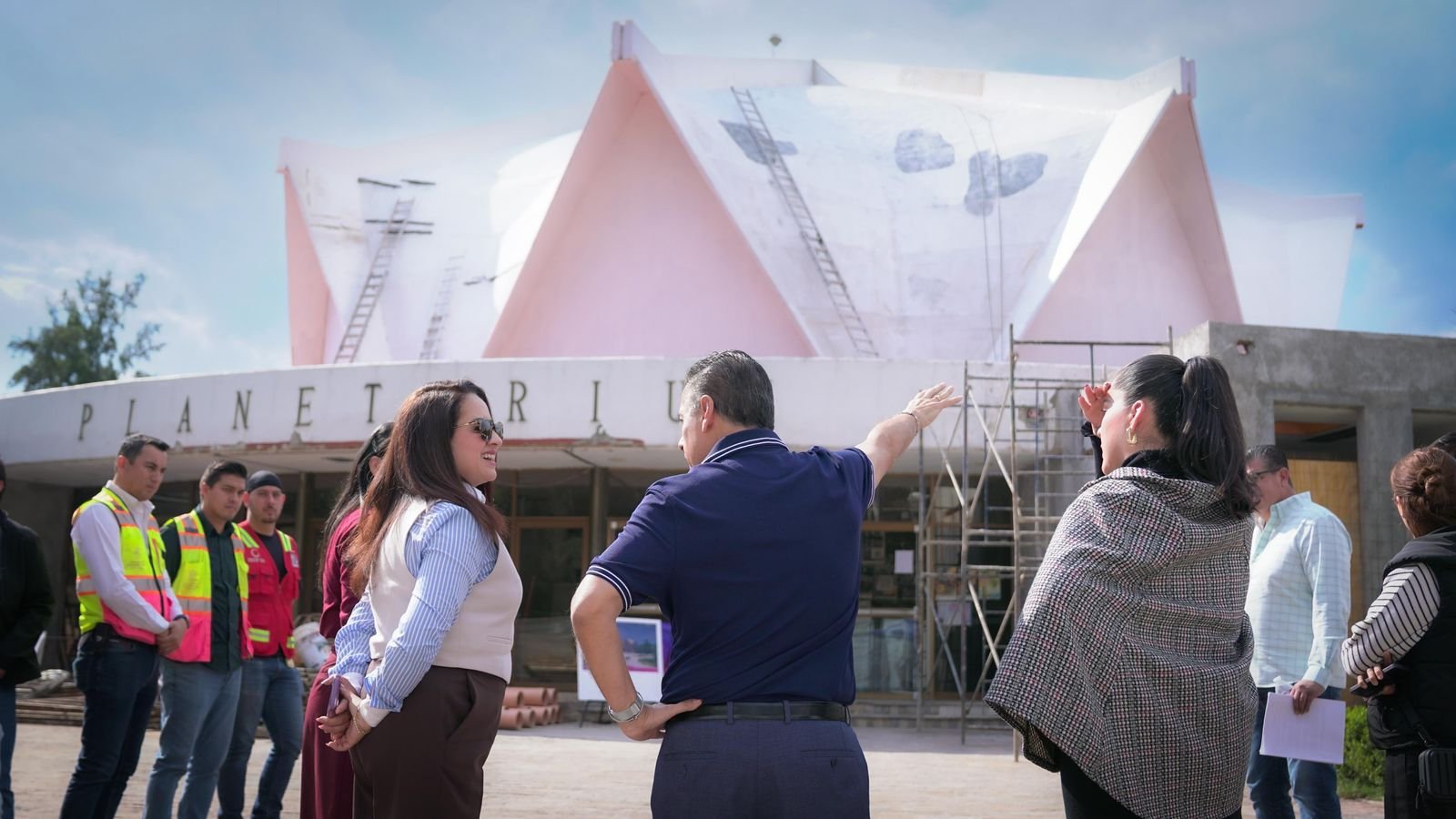 Gladyz Butanda: Gestionan llegada de meteorito auténtico para el Planetario de Morelia