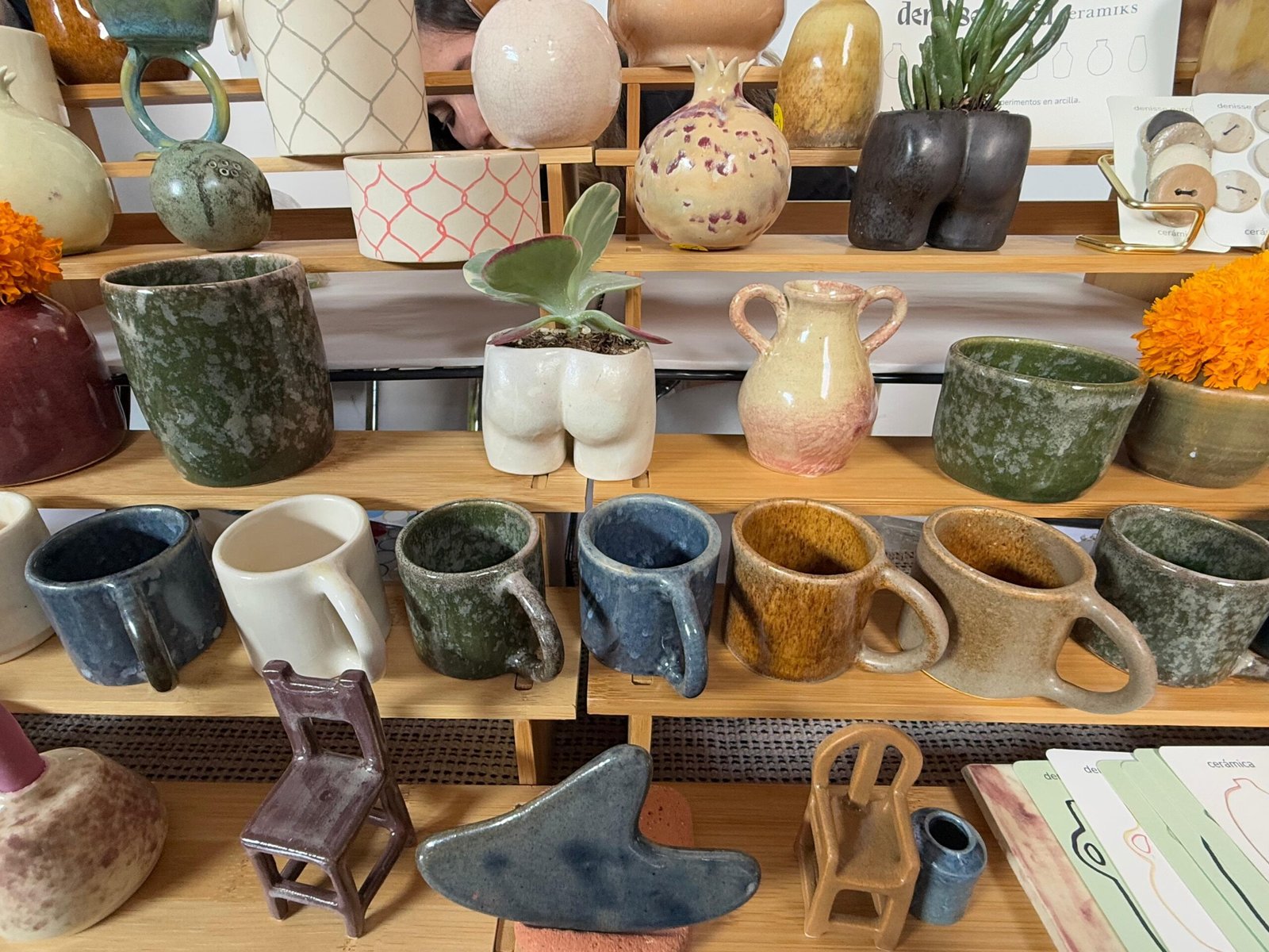 ​Secum invita a la Vitrina de Arte para promover el consumo de obra local en Navidad