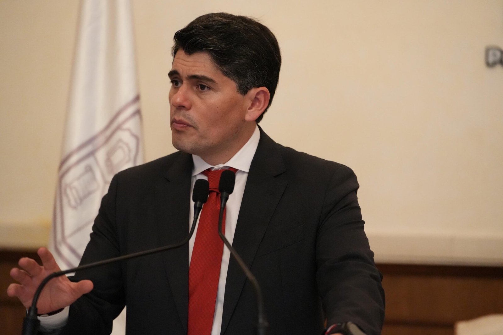 Alcalde de Zitácuaro Anuncia Revisión Exhaustiva en Tránsito Municipal Tras Muerte de Joven por Presunto Disparo Policial