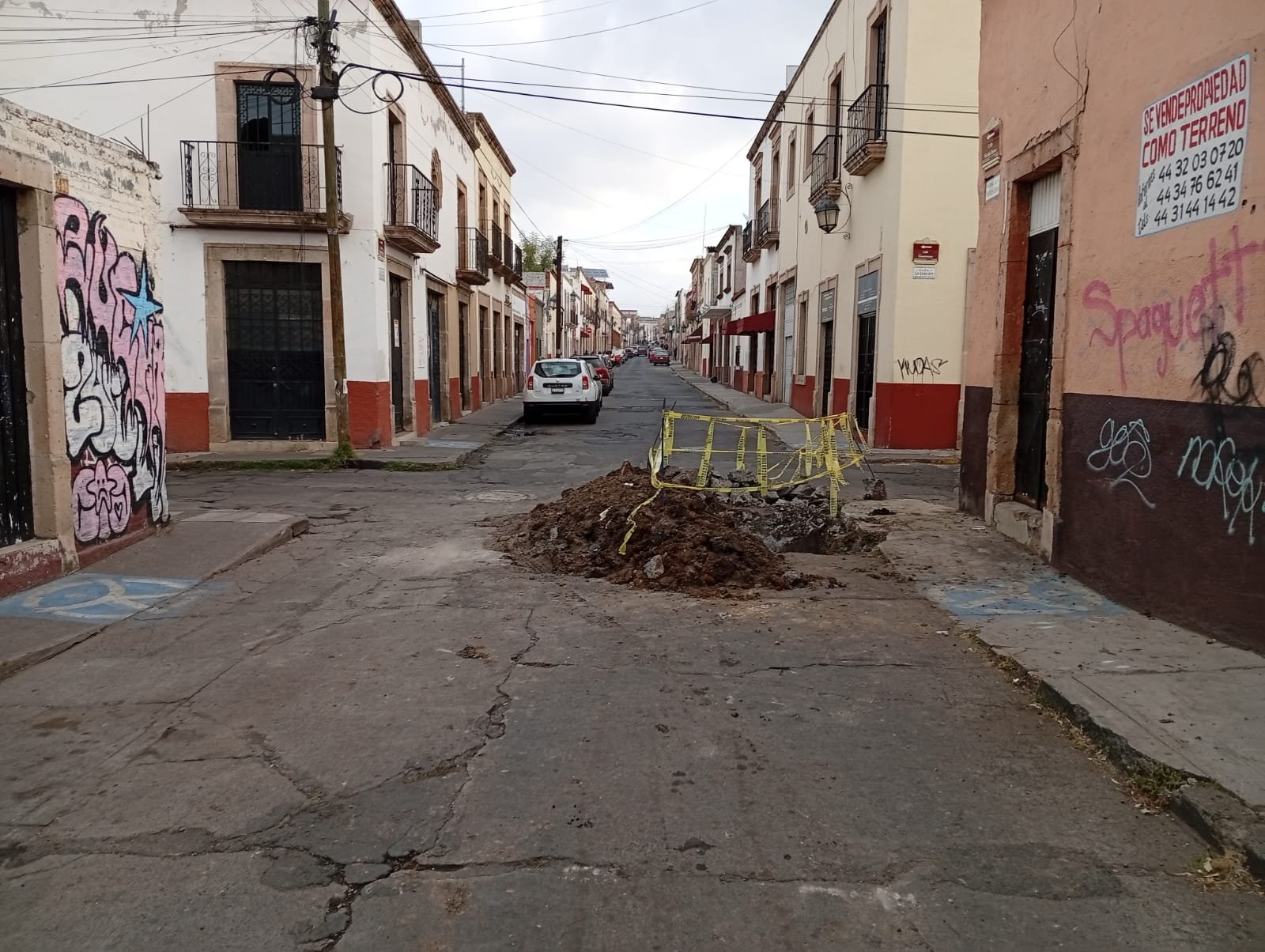 ​Ooapas realiza trabajos de reparación en la red de agua potable de la calle Nicolás Bravo