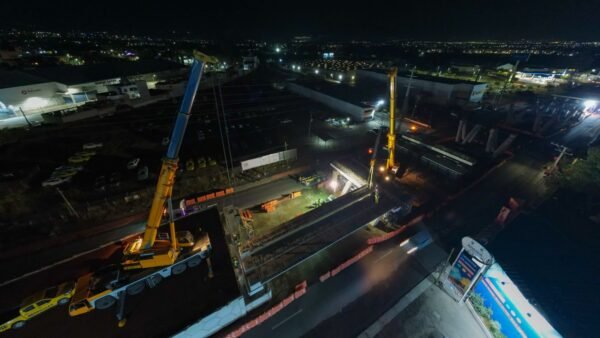 ​Avanza construcción del Paso Superior Independencia con colocación de trabes en el Periférico