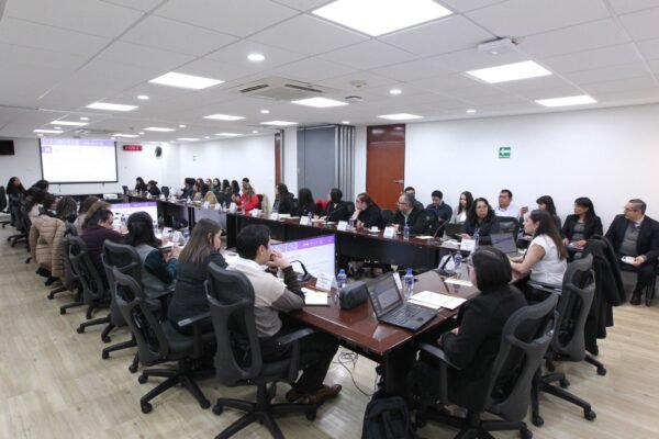 ​Capacita INE a partidos políticos para fortalecer el liderazgo de las mujeres