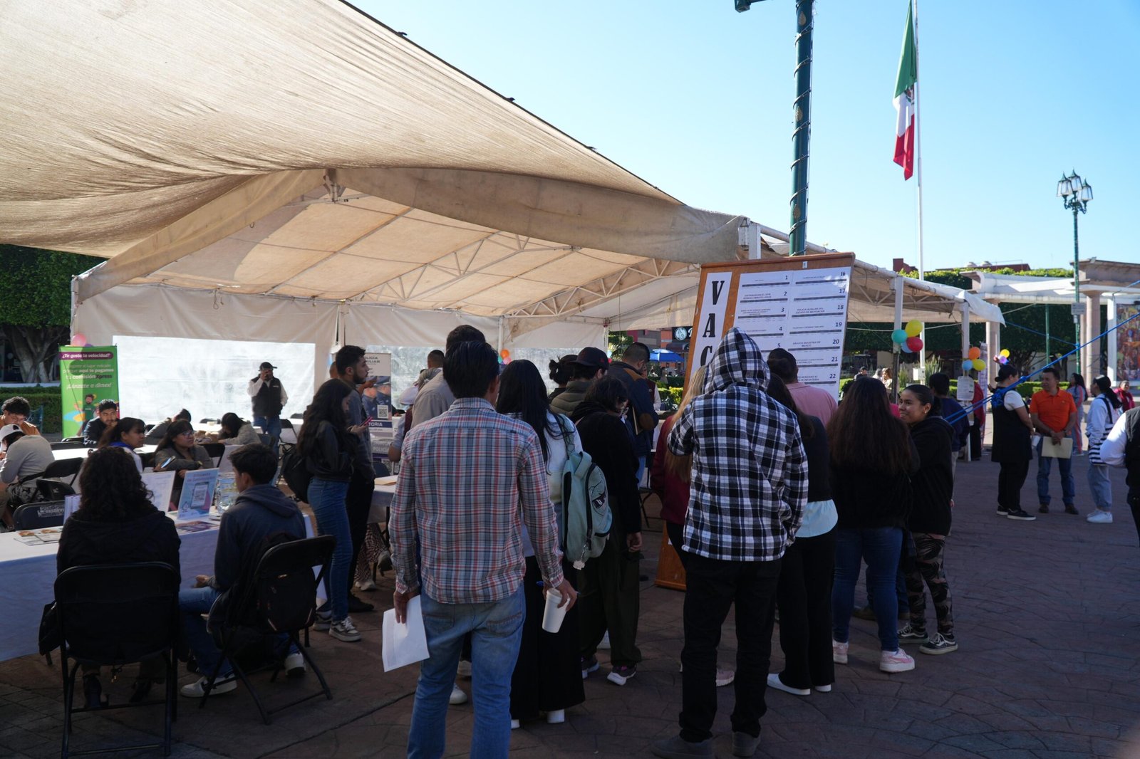 Servicio Nacional de Empleo realiza feria de empleo simultánea en Zitácuaro y otras ciudades de Michoacán