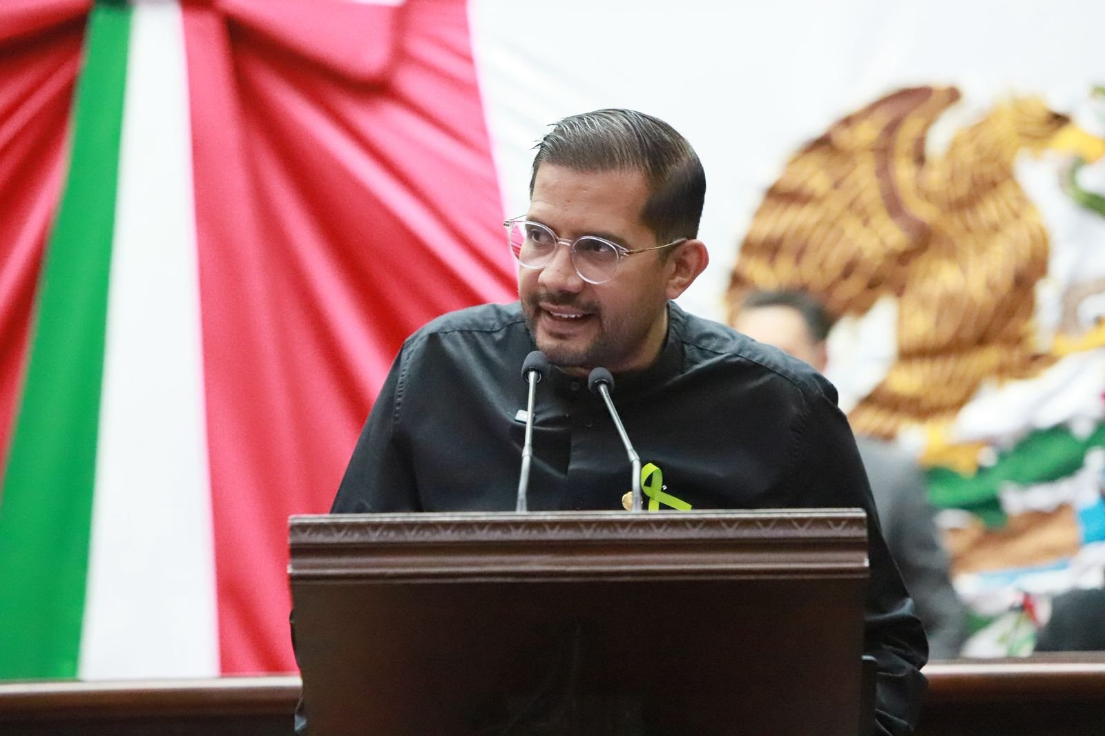 Conrado Paz propone uso de firma electrónica en gobierno para reducir consumo de papel