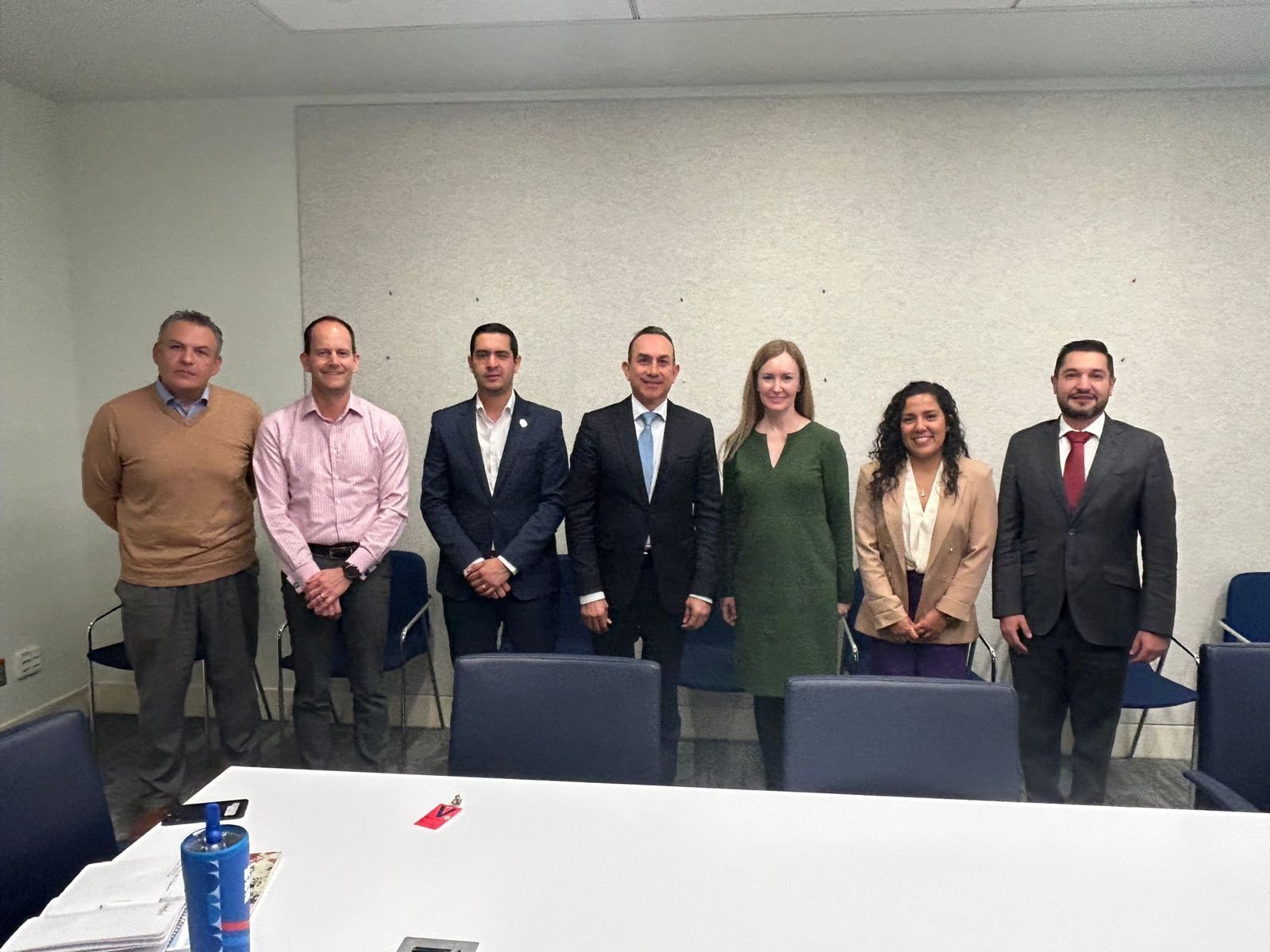 Semigrante y Consulado de EUA acuerdan agilizar citas de visa para adultos mayores michoacanos