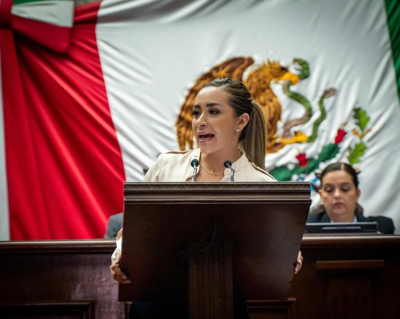 Grecia Aguilar propone crear registro estatal de docentes sancionados por acoso y abuso sexual