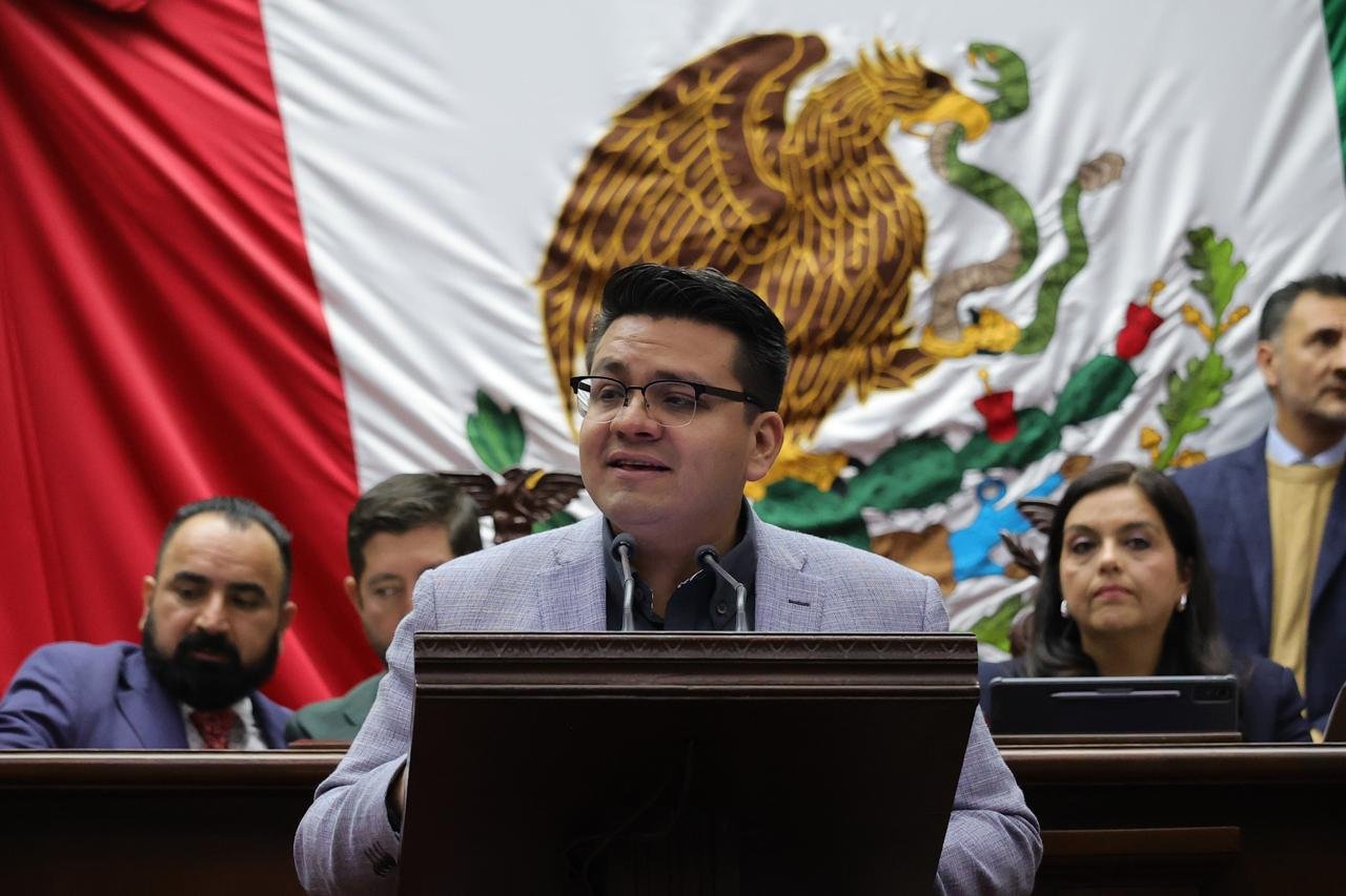 Diputado Antonio Carreño llama a reforzar prevención de incendios ante aumento de siniestros en Michoacán