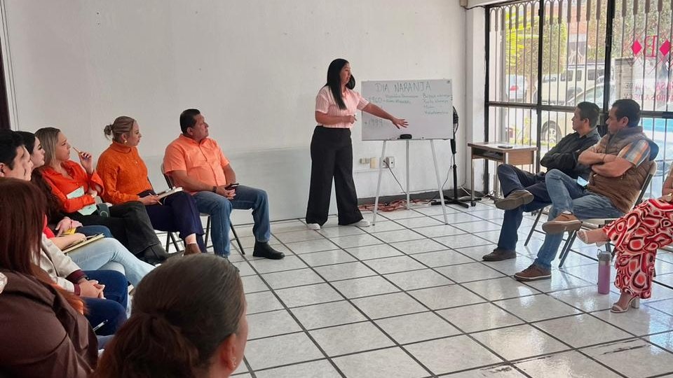 Contraloría del Congreso de Michoacán se capacita en materia de violencia de género