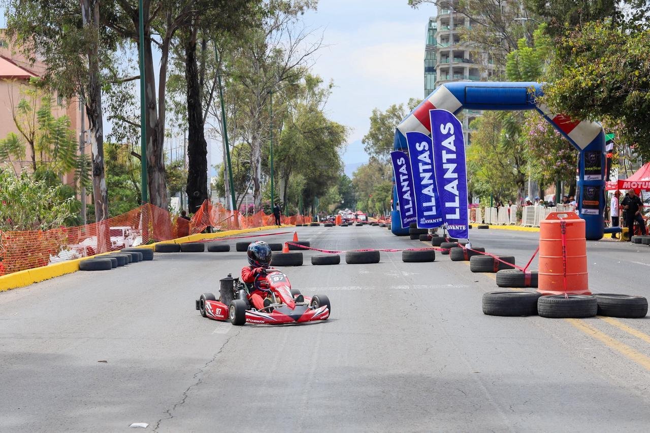 Celebran en Morelia segunda edición de Circuito Callejero de Go-Karts con participación de más de 20 pilotos