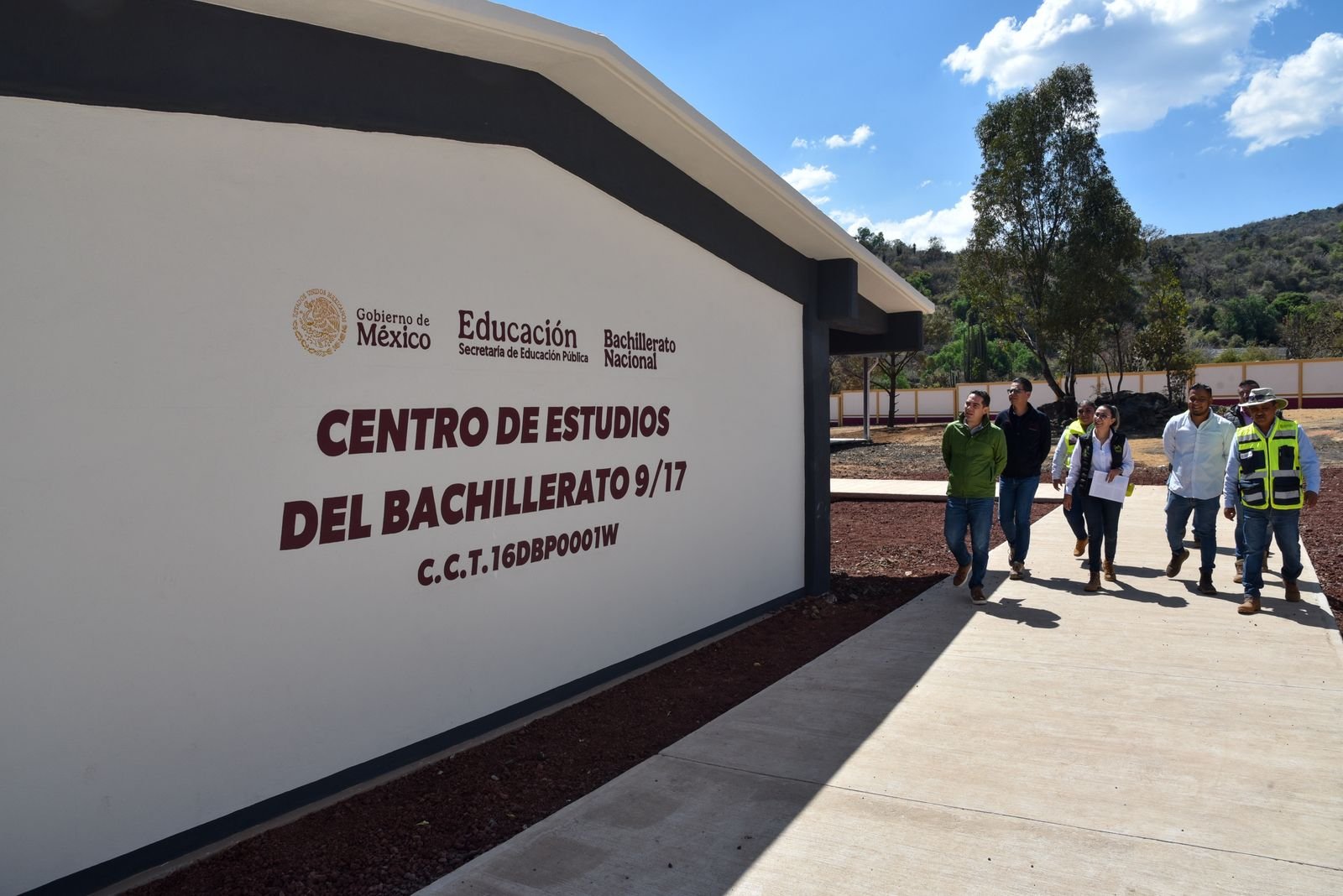 SCOP concluye obras en Teremendo de Los Reyes con inversión de 23.8 mdp para educación básica y media superior