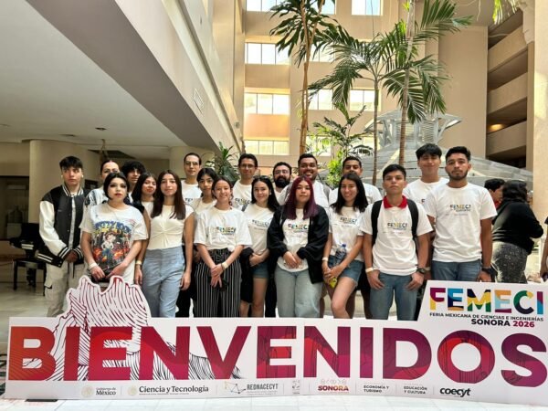 Alumno del Cecytem compite en Feria Mexicana de Ciencias con proyecto de recubrimiento comestible para frutas