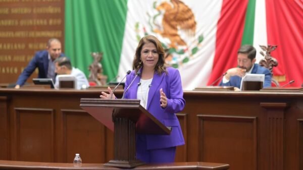 Fabiola Alanís presenta reforma electoral en Michoacán alineada con propuesta de Claudia Sheinbaum