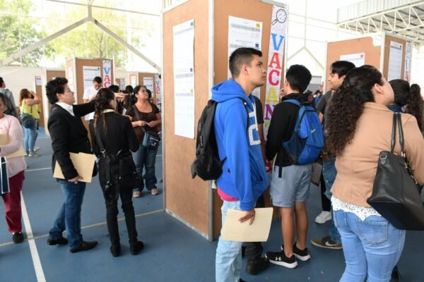 Michoacán supera el medio millón de empleos formales y alcanza su cifra más alta en febrero, reporta Sedeco