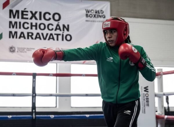 Sofía Ramírez, alumna del Cecytem, obtiene segunda victoria en torneo internacional de boxeo en Tailandia