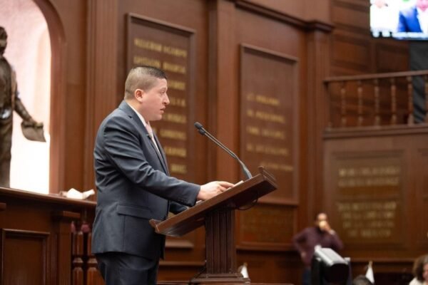 Diputado Vicente Gómez propone homologar leyes estatales para consolidar economía circular en Michoacán