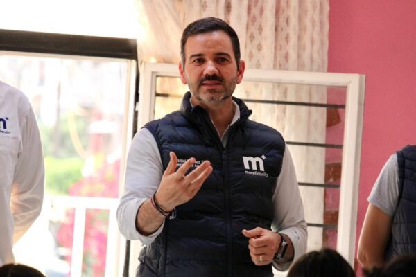 Secretario Yankel Benítez impulsa curso de primeros auxilios con vecinos de colonia Industrial en Morelia