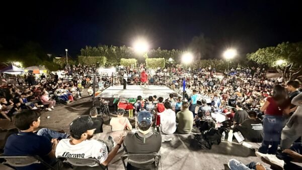 Ayuntamiento de Benito Juárez realiza función de box en el Teatro del Pueblo durante Expo Feria La Guayaba 2026