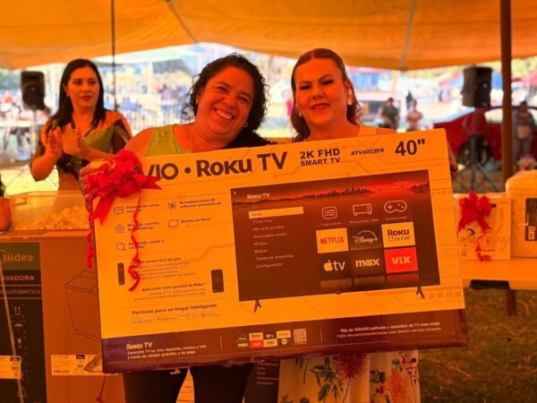 Ayuntamiento de Tuxpan celebra Día de las Madres con jornada de convivencia y música