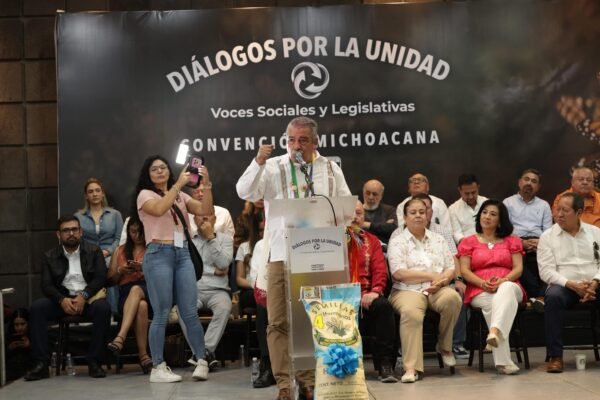 Senador Raúl Morón encabeza Convención Michoacana “Diálogos por la Unidad” con respaldo de sectores sociales y legisladores