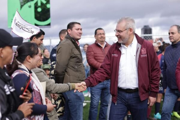 Gobernador Bedolla informa que 48 canchas de fútbol 7 están listas para Mundialito Escolar en 41 municipios de Michoacán