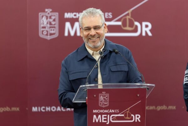 Gobernador Bedolla anuncia inversión de 50 mdp para rehabilitar Boulevard Industrial de Uruapan