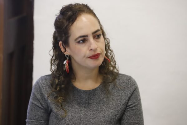 Sandra Arreola presenta iniciativa para garantizar intérpretes de Lengua de Señas Mexicana en servicios de salud de Michoacán