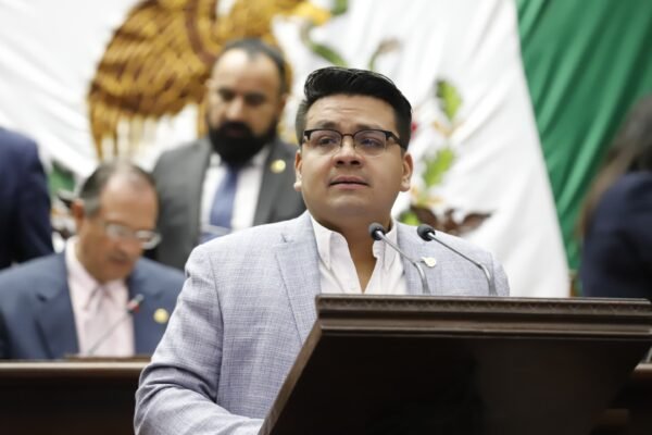 Toño Carreño exige que no haya excepciones ni privilegios para posibles criminales; pide investigar a gobernador de Sinaloa