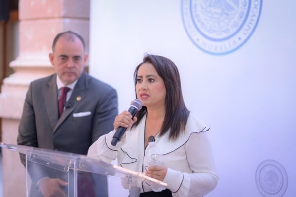 Gladyz Butanda expone inversión de 7 mil mdp en movilidad sin generar deuda pública en Michoacán