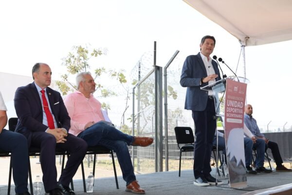 Alfonso Martínez y Alfredo Ramírez inauguran rehabilitación del Domo del Bicentenario en Morelia