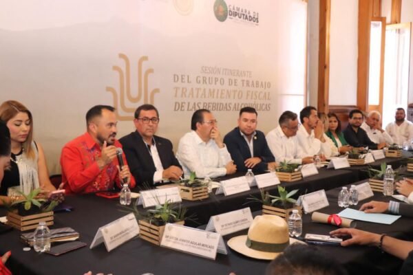 Hugo Rangel encabeza sesión itinerante en Michoacán para impulsar reforma al IEPS