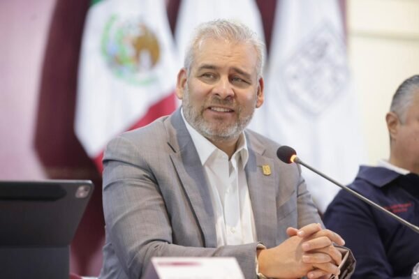 Alfredo Ramírez Bedolla informa que Michoacán mantendrá calendario escolar oficial; clases concluyen el 15 de julio