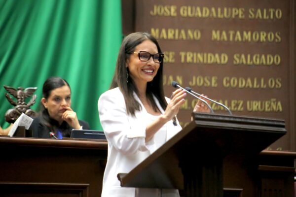 Nalleli Pedraza presenta reforma para garantizar autonomía económica de personas con discapacidad en Michoacán