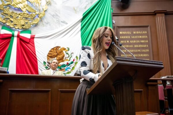 Xóchitl Ruiz llama a acciones urgentes contra violencia escolar y atención a salud mental en Michoacán