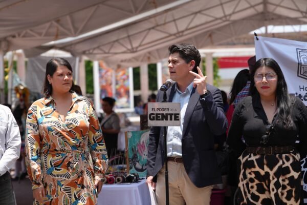 Antonio Ixtláhuac encabeza apertura de Feria de la Heroica en Zitácuaro