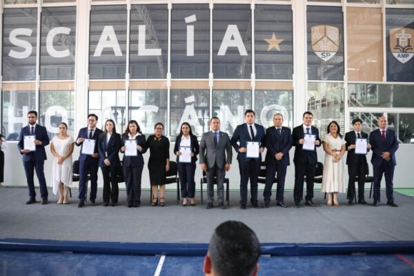 Carlos Torres Piña fortalece Fiscalía de Michoacán con nuevos nombramientos
