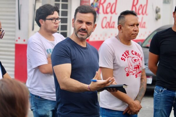 Yankel Benítez lleva atención directa a colonia Precursores de la Revolución en Morelia