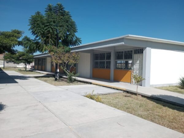 SCOP invierte 6.13 mdp en mejora de secundaria técnica 140 en La Piedad