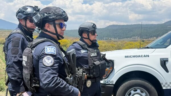 Con helicópteros armados y despliegue de fuerzas, controlada situación en Meseta Purépecha: Raúl Zepeda