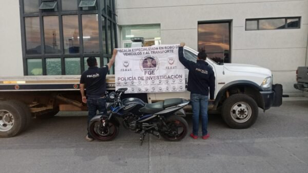 FGE asegura motocicleta alterada y recupera vehículo robado en Morelia y Tarímbaro