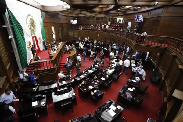 Congreso de Michoacán propone auditorías y rampas de frenado para reducir accidentes en carreteras federales