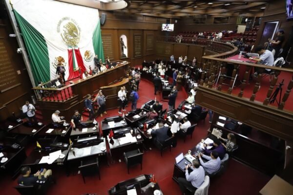 76 Legislatura obliga a autoridades educativas a inculcar cultura de paz en menores en Michoacán
