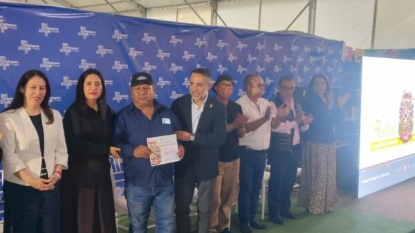 Artesanos de Michoacán obtienen siete premios en Concurso Nacional de Alfarería “Árbol de la Vida” 2026