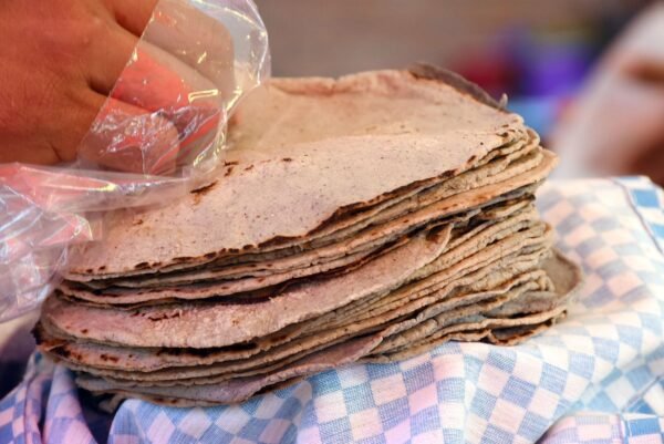 Sedeco lanza estrategia de precios accesibles con canasta básica por menos de mil pesos