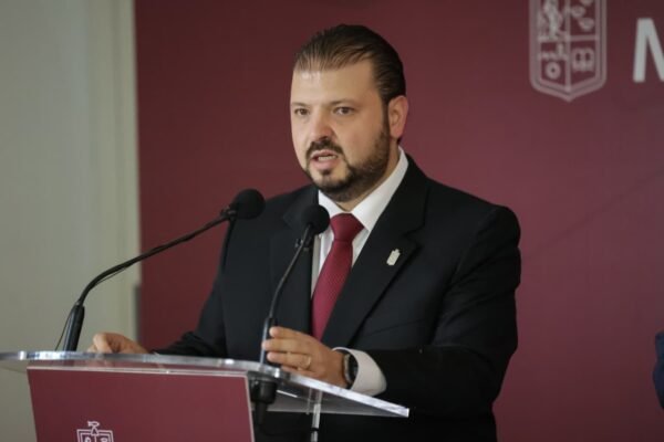 Raúl Zepeda garantiza pago de seguro de vida para kuarichas caídos en Sevina