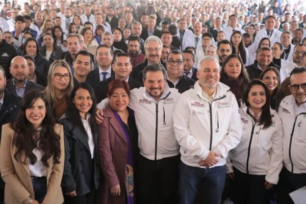 Alfredo Ramírez Bedolla anuncia nuevo hospital del IMSS en Zitácuaro