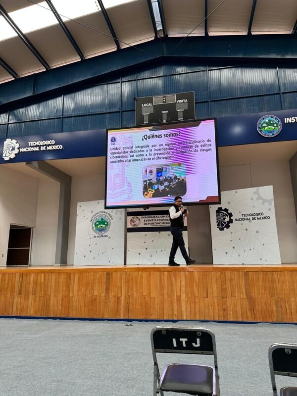 FGE fortalece prevención digital en estudiantes de Jiquilpan