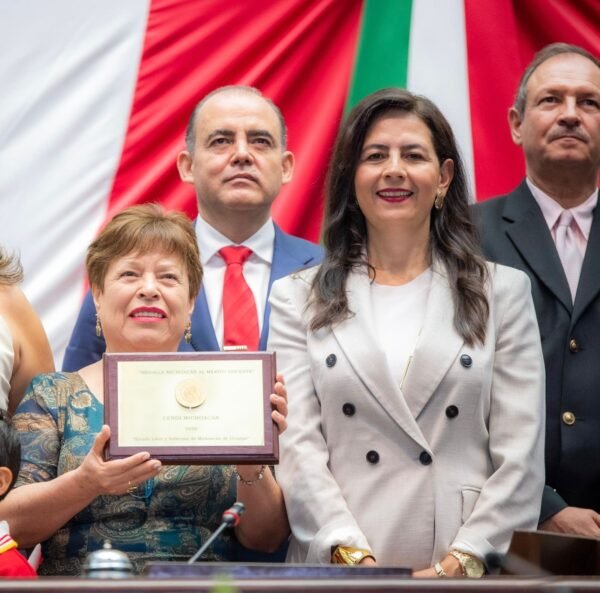 Gabriela Molina destaca labor de los Cendi en primera infancia
